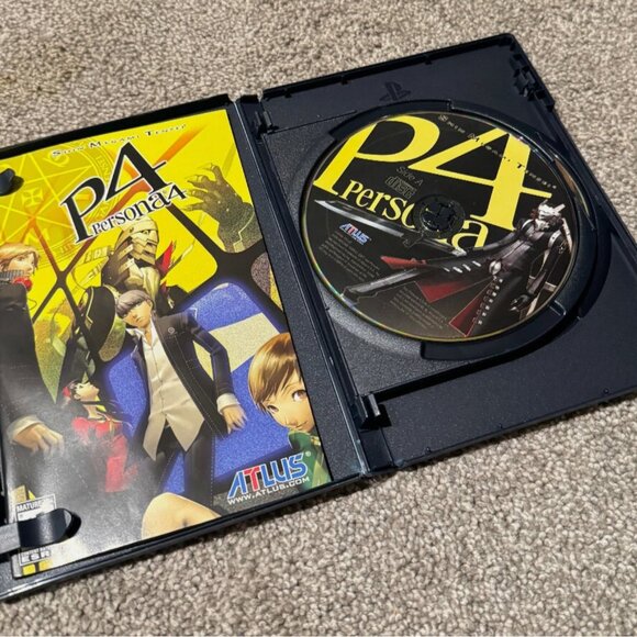 Shin Megami Tensei: Persona 4 PlayStation 2 PS2 complete video game + soundtrack - Picture 3 of 4
